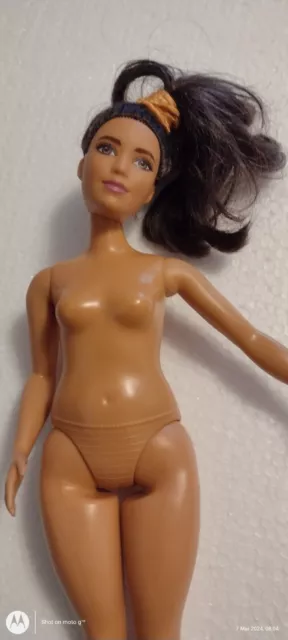 Barbie fashionista doll 2015 CURVY-TANNED SKIN-1186 NO CLOTHES