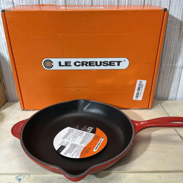 Le Creuset Signature Cast Iron 9 Inch Skillet, Cerise Red