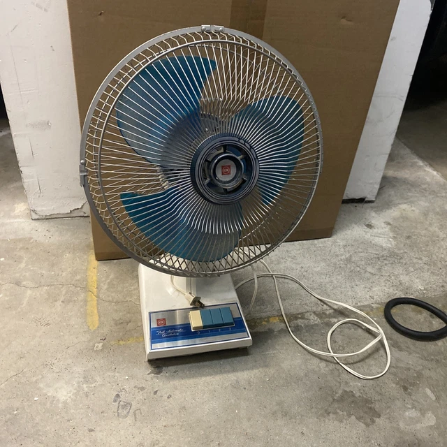 VINTAGE KDK 12& Blue Blade 3Speed Oscillating Fan Made In USA Tested