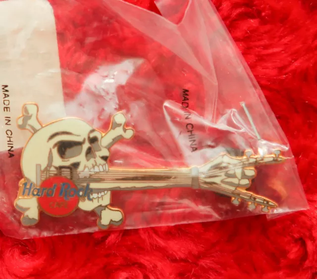 Hard Rock Cafe Pin Online eBay Exclusive Skull Guitar skeleton cross bones hat