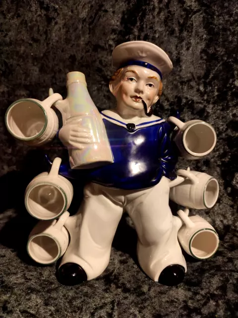 alte Figuren Schnapsflasche, Matrose mit 6 Krügen ( Schnapsgläser )