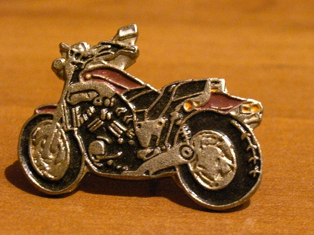 Pins Moto YAMAHA 1200 V MAX