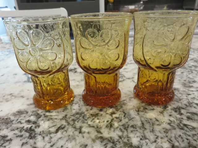 3 Vintage 1970's Libbey Country Garden Daisy Amber Gold 4" Juice Glasses EUC