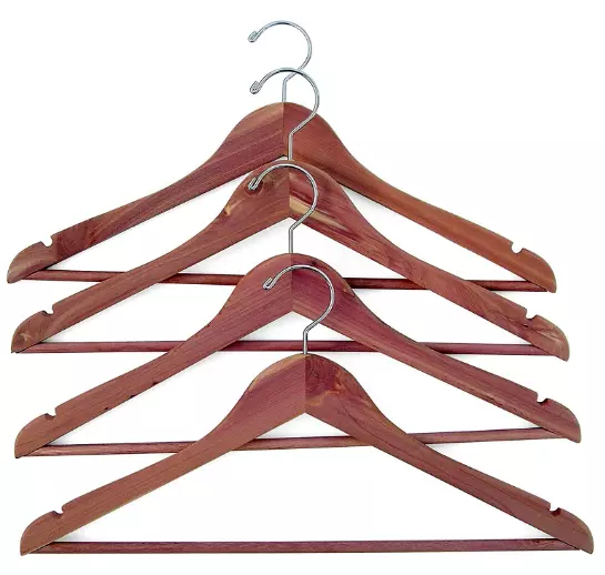 Natural Red Wood Hangers Cedar Fresh Hang Clothes Swivel Hook Wardrobe Use 4 Pcs