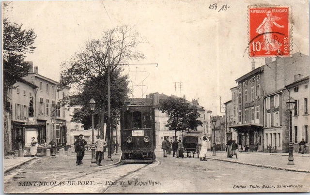 54 SAINT NICOLAS DE PORT - la place de la republique (tramway)