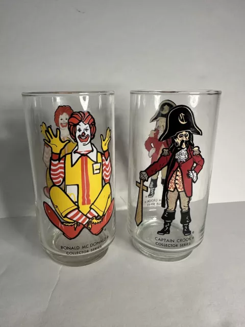 McDonalds Vintage 1977 Collectors Series Glasses Ronald McDonald & Captain Crook