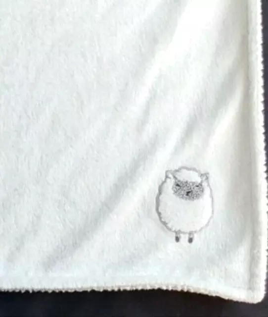 Carters OS Baby Blanket White Lamb Sheep Plush Velour Sherpa Reverse