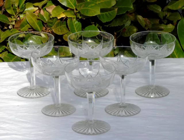 Baccarat - Service de 6 coupes à champagne en en cristal taillé, modèle Epron