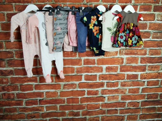 Baby Girls Bundle Age 3-6 Months Guess Gap Etc Babygro Leggings Tops Dress 68Cm