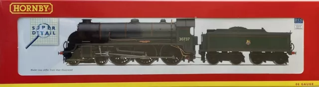 00 Gauge Hornby R2623 4-6-0 BR Green Class N15 #30737 "KING UTHER" DCC Ready
