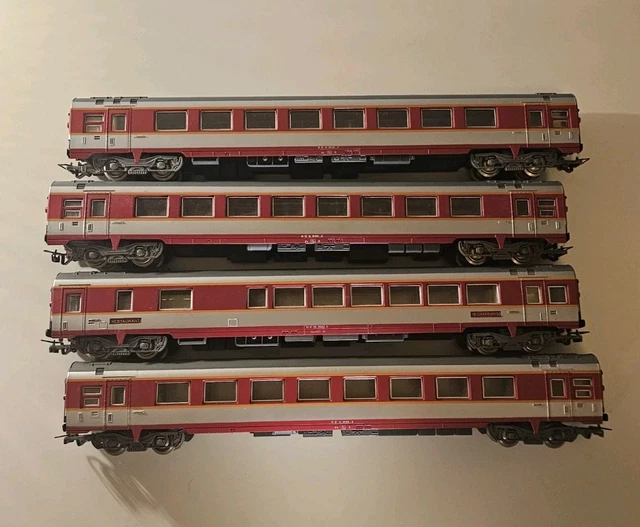 JOUEF 5101 /5102/5104 rame 3 voitures modernisées train electrique ho EUR 65,00 - FR