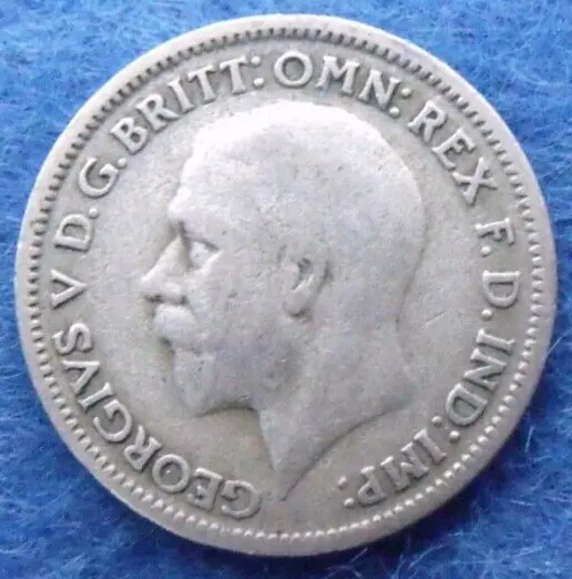 1932 GEORGE V SILVER SIXPENCE  ( 50% Silver )  British 6d Coin.   309