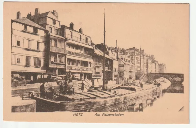 METZ - Moselle - CPA 57 - Rue des Roches - Péniches - Batellerie
