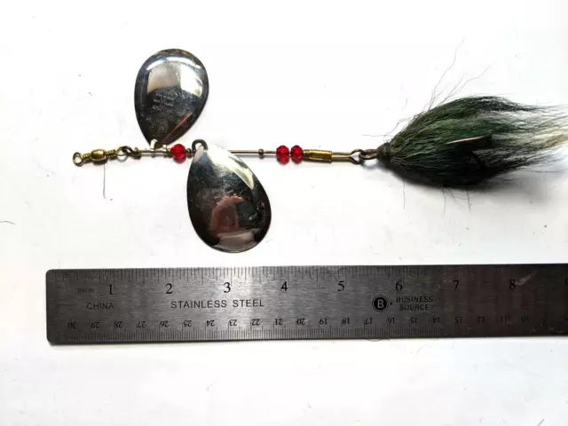 Vintage Large double-bladed Plueger spinner with hair-dressed hook. for all fish