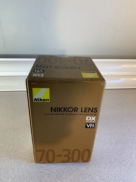 Nikon AF-P DX NIKKOR 70-300mm f/4.5-6.3G ED VR Lens "NEAR MINT" 2
