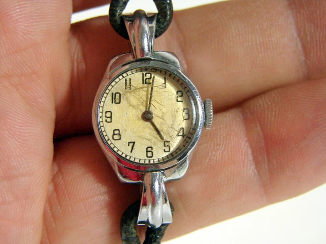 SWISS MADE GRAND CADRAN MONTRE UNITAS 6497 - 6498 AERO NEUCHATEL