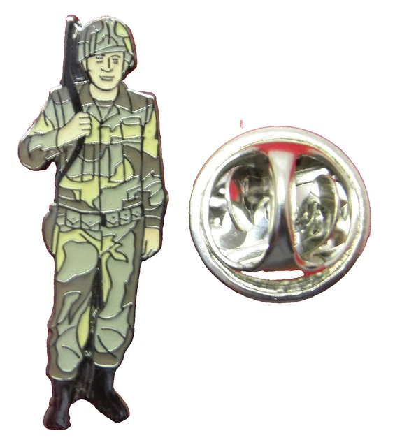 arm-e-soldat-broche-badge-armed-forces-combat-fighter-broche-eur-12-72