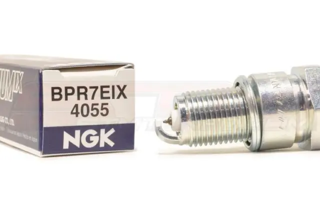 1 Bougie NGK BPR7EIX Spark Plug Stock Numéro 4055 beta Techno 125