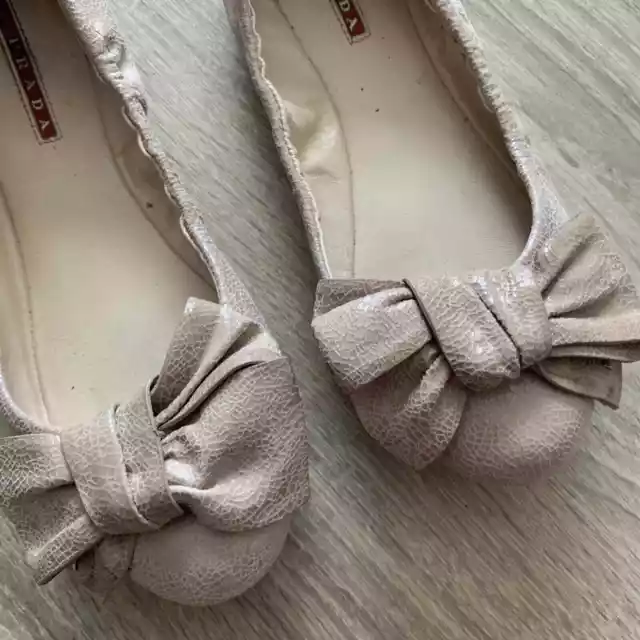 Prada Crackled Nude Suede Bow Ballet Flats Sz 38 SB-5 2