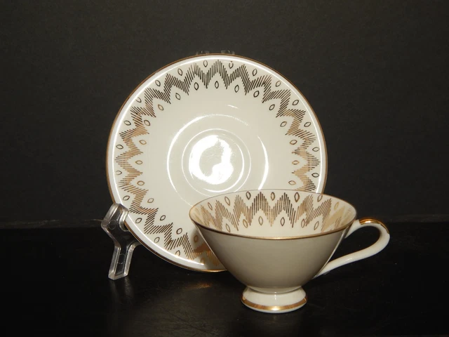 LOT 5 TASSES à café espresso et soucoupes porcelaine logo ILLY