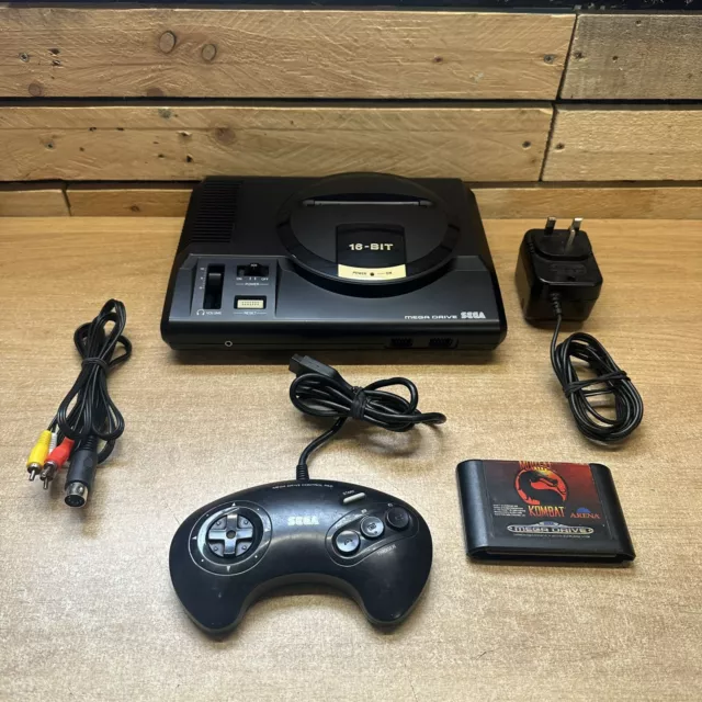 Consola Sega Mega Drive 1 MK1 y paquete de juegos Mortal Kombat Pal