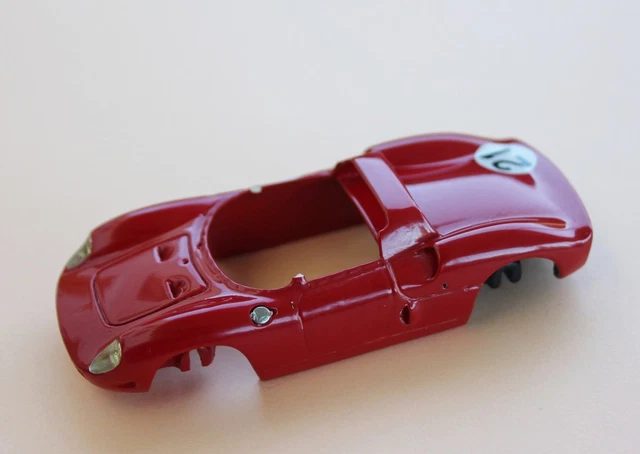 MV Voiture Ferrari 250 TR Testa blanc collector 1/43 Heco Miniatures Château