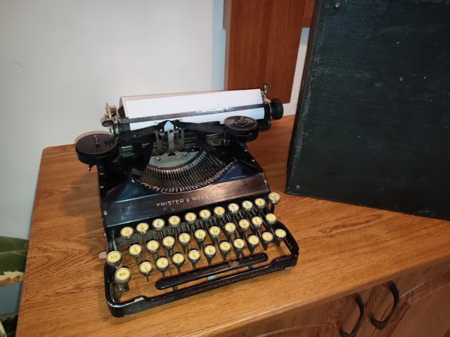 Frister & Rossmann Senta Qwertz Typewriter Schreibmaschine Vintage