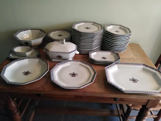 service de table porcelaine limoges Coquet " Vieux Rouen "