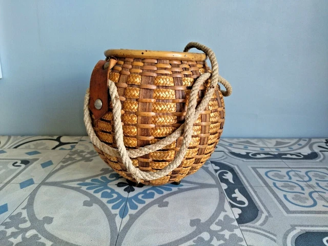 Panier en osier/rotin avec ses poignées vintage