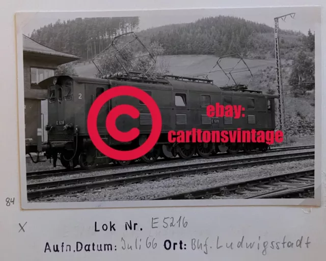 E-Lok E 52 16 Historisches Foto 1966 Bhf Ludwigsstadt I carltonsvintage