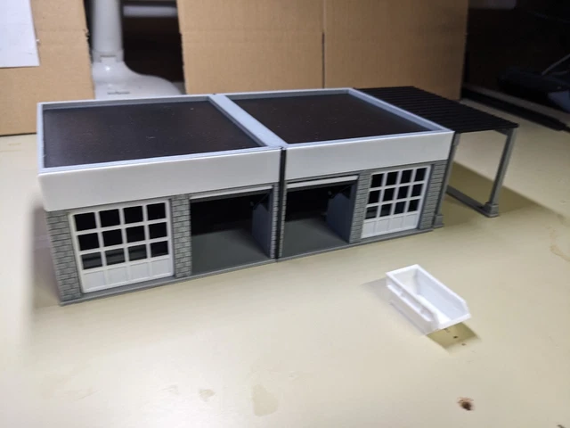 Kit Garage Pour 2 Voitures Lindberg Échelle HO 1:87 - Modélisme Ferroviaire En Plastique