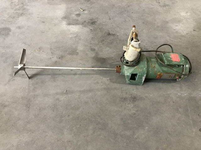 Lightnin XJ-30 Clamp-Mount Process Tank Mixer 0.30HP 1725/1425RPM 115/230V 1PH