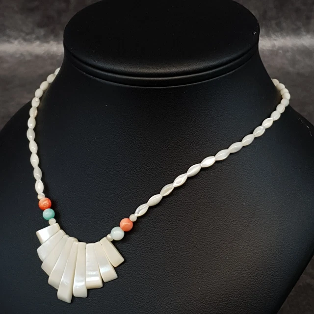 Collier Vintage En Perles De Nacre Et Lapis-lazuli - Ancien - Occasion - Style Rétro Français