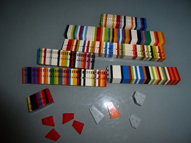 Lego Lot + 240 Ailes, Ailerons 2X4, 2X2, Ref 43722, 43723, 26601, 24307 Et 24299