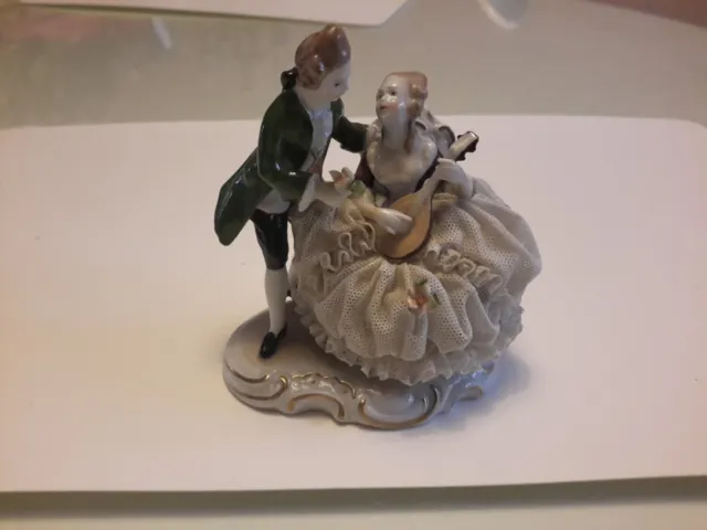 Figurine  Couple Musicien Romantique  En Porcelaine Germany Àncien Numéroté 8566