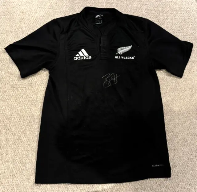 Beauden Barrett Signed New Zealand All Blacks Rugby Union Shirt with COA