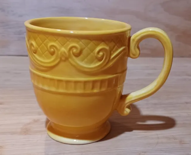 Fitz & Floyd Ricamo Gold Ceramic Footed Coffee Mugs Embossed Scrolls Set Of 4 3