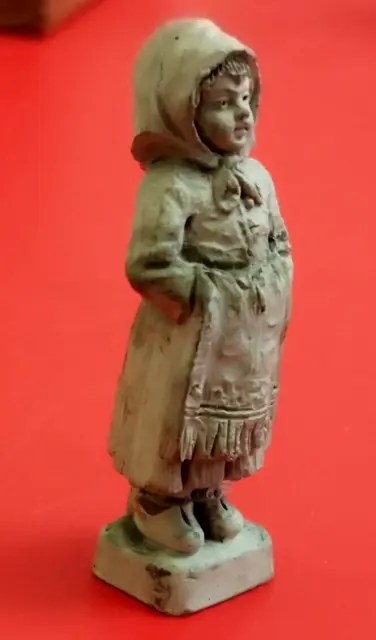 Ancienne Petite figurine sculptée numérotée en pierre 9 cm