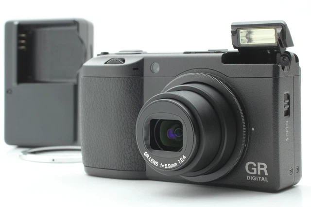 [NEAR MINT] RICOH GR DIGITAL II 10.1MP Digital Camera From JAPAN 3B41