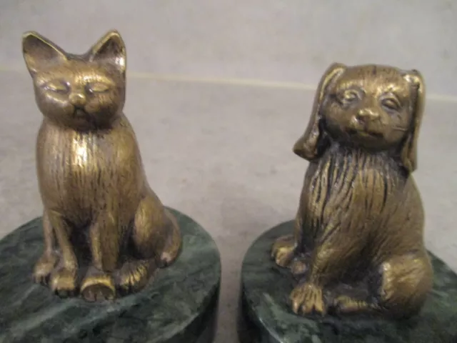 ancienne pare de bronze animalier marbre vert chien et chat
