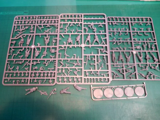 WARLORD GAMES 28mm / 1/56th MULTIPART PLASTIC WW2 BRITISH INFANTRY BUNDLE