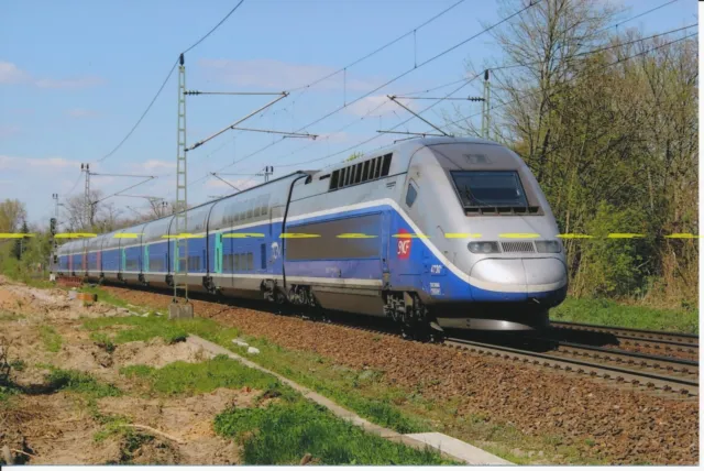 Farb-Foto SNCF TGV 4730 Rastatt Niederbühl 2015