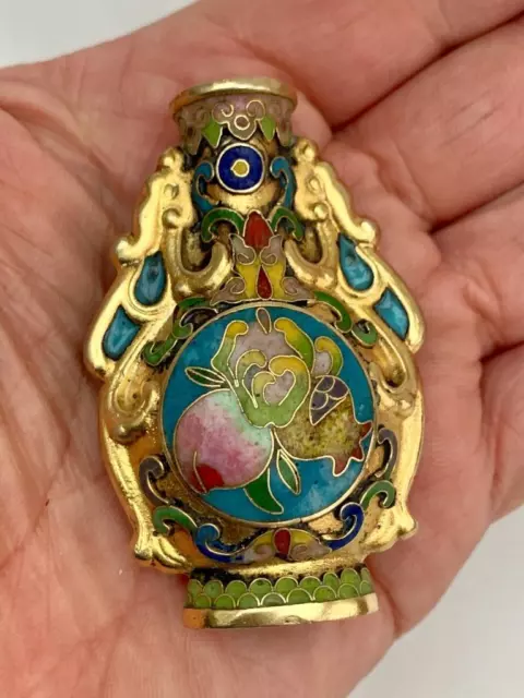 Fine Late 19th/20th Century Chinese Cloisonné Decorated Gilded Snuff Bottle