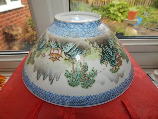LARGE VINTAGE CHINESE FINE EGSHELL PORCELAIN BOWL H/PAINTED MOUNTAIN SCENE 25 cm