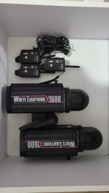 2 Flashes Paul C. Buff X1600 with 3 PocketWizard transceivers
