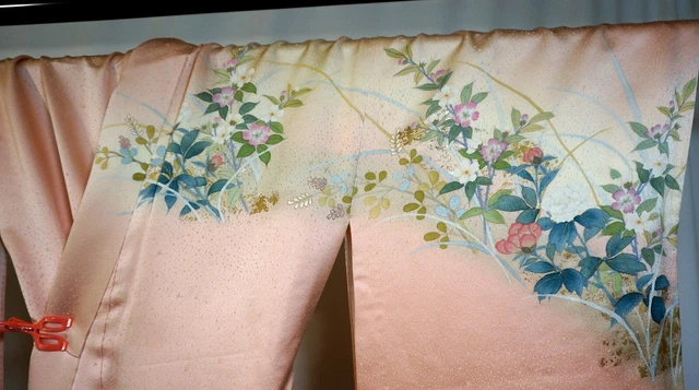 Japanese kimono  "HOUMONGI", Sign, Gold leaf, Plants, Shading, L5' 5"..3213 2