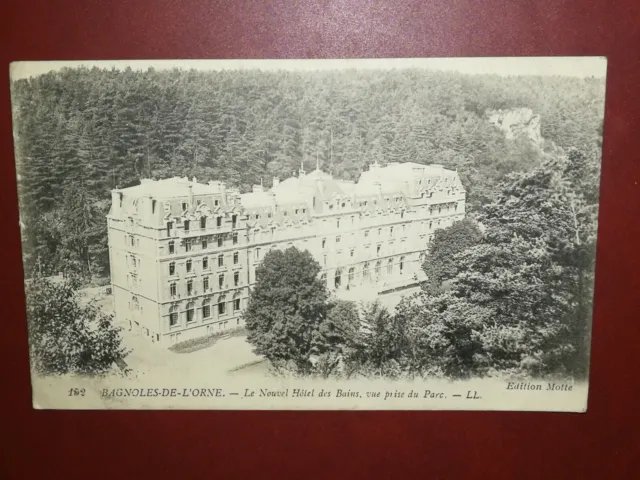 CPA - 61 - BAGNOLES-SUR-L'ORNE - Le Nouvel Hôtel des Bains, vue prise du Parc