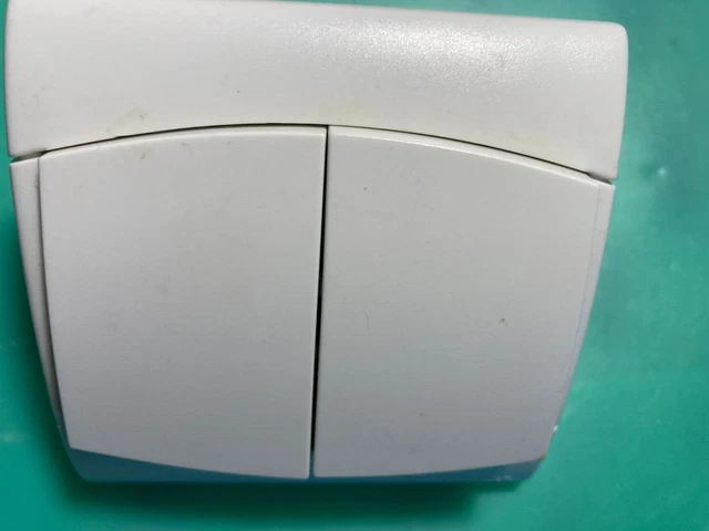 A set of original Mercedes center caps A0004003700
