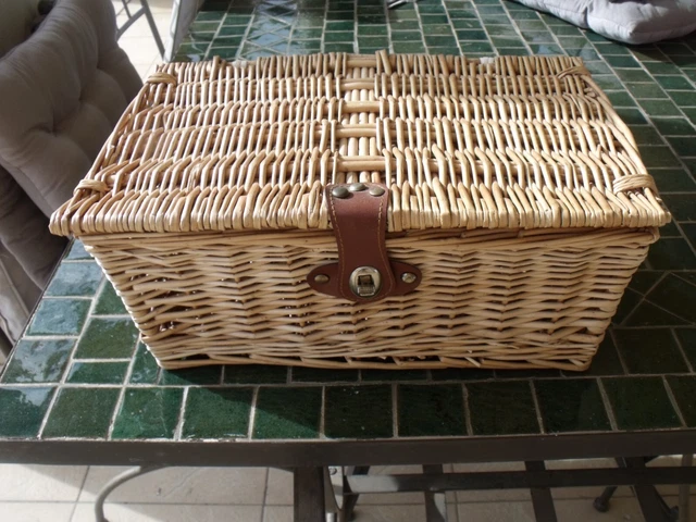 Ancien panier à pommes de terre - France