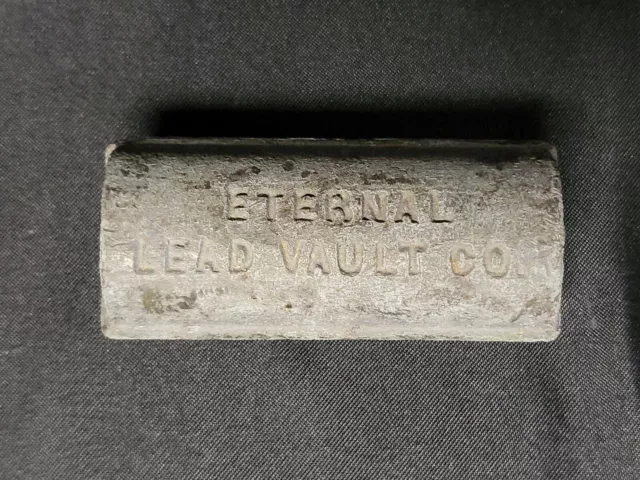 De colección Vendedor Muestra Bóveda Tumba de Plomo Funeral Casa Embalsamamiento Halloween